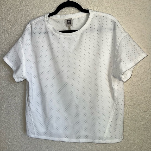 Bright white eyelet top in size 8 Anne Klein - Picture 8 of 8